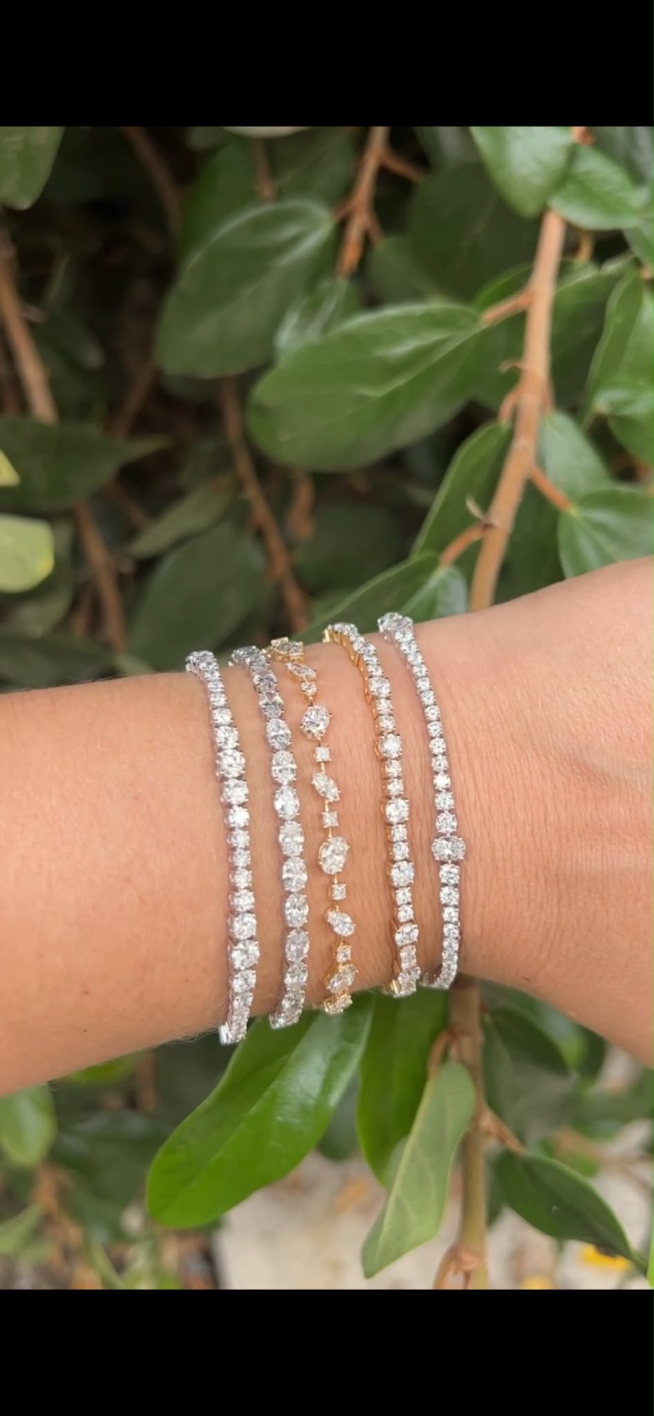 Oval and Round Graduated Lab Diamond Bracelet, 6.69 cts